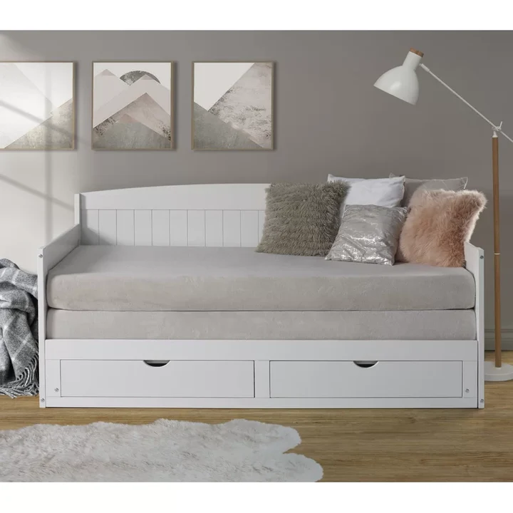Beckett Twin to King Solid Wood Frame Extendable Daybed with Storage Drawers and Trundle Guest bed 5